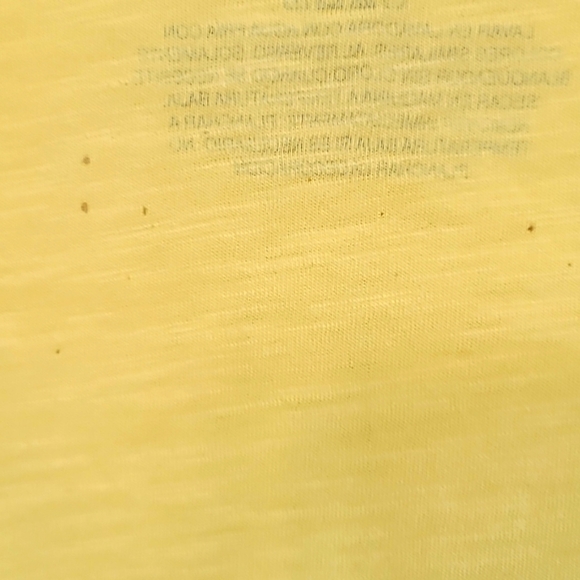 *NWT* F-R-I-E-N-D-S Yellow w/Blue Print Short Sleeve Shirt, size Medium - Picture 5 of 7